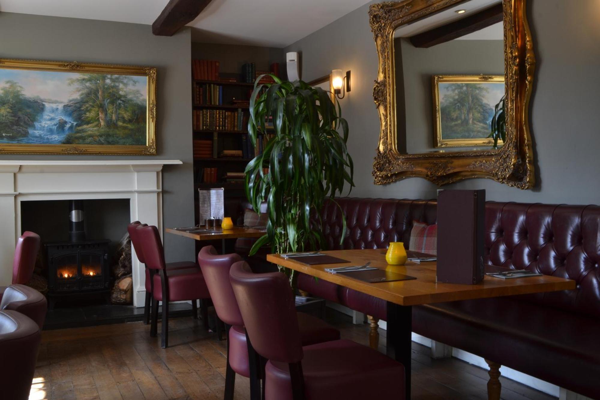 The Nags Head Hotel มอนต์โกเมอรี ภายนอก รูปภาพ